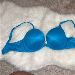 Victoria’s Secret bra